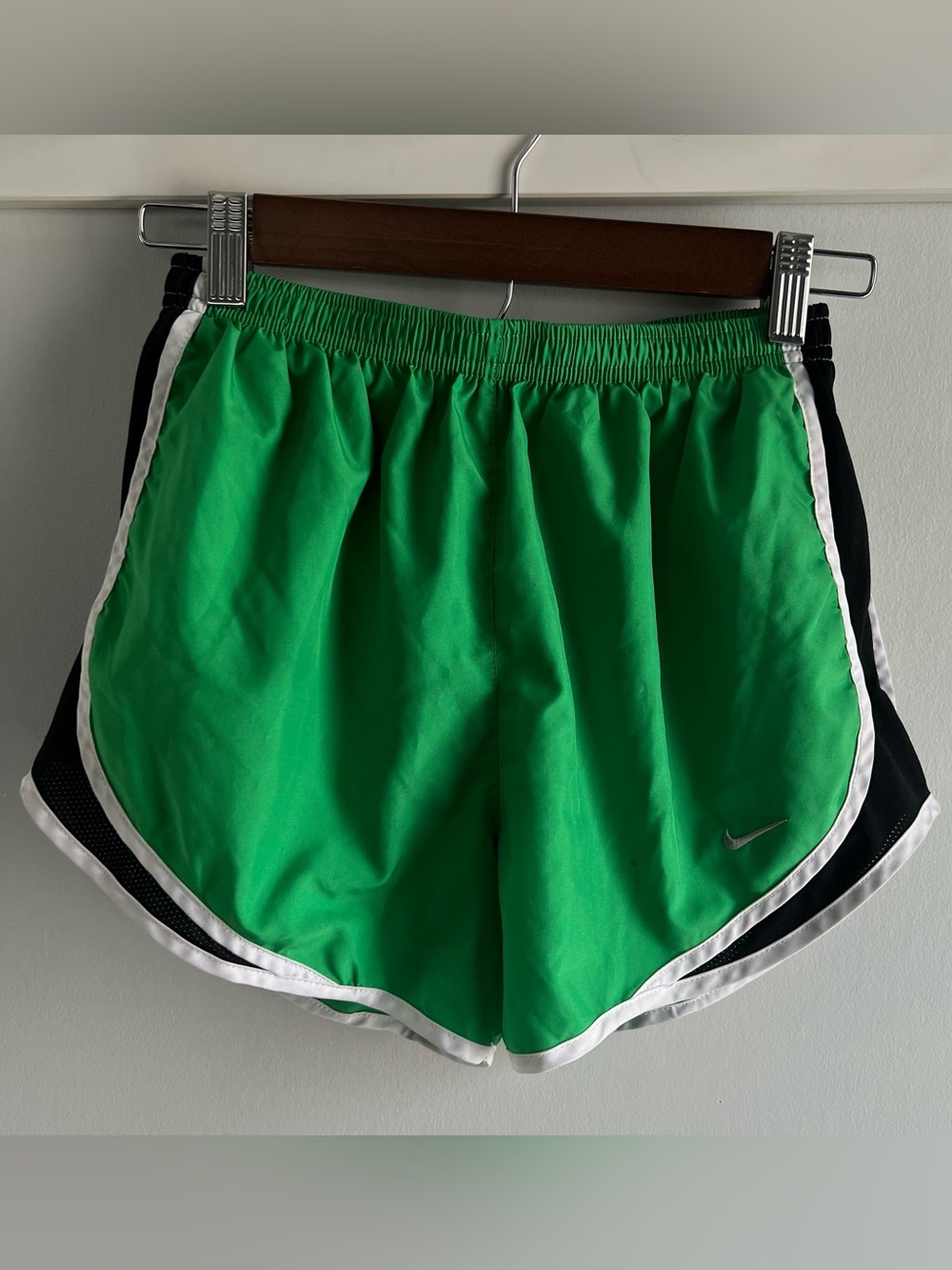 Nike Dri-FIT Women’s S Small Running Shorts Green Black Tempo Athletic Lined